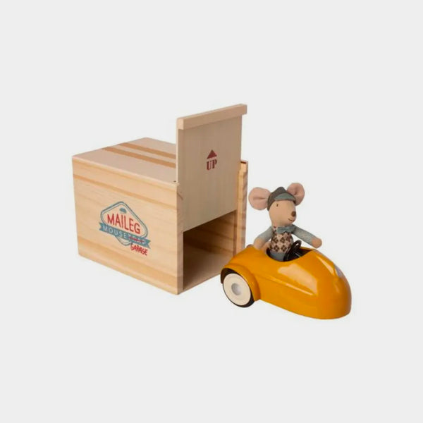 Mouse Car with Garage | Maileg